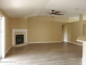 1971 Belhaven Dr in Orange Park, FL - Building Photo - Building Photo