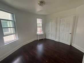 23 Williams Ave in Jersey City, NJ - Building Photo - Building Photo