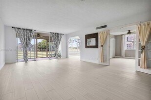 2651 S Course Dr in Pompano Beach, FL - Building Photo