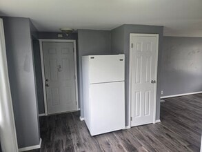 1300 S Colony Dr in Yorktown, IN - Building Photo - Building Photo