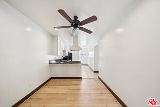 7946 Fountain Ave in West Hollywood, CA - Building Photo - Building Photo