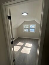 9404 Omar Khayyam Blvd in Louisville, KY - Building Photo - Building Photo