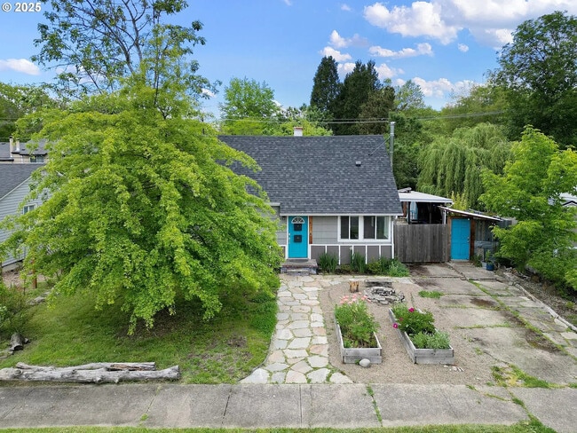 property at 1472 Wilson Ct
