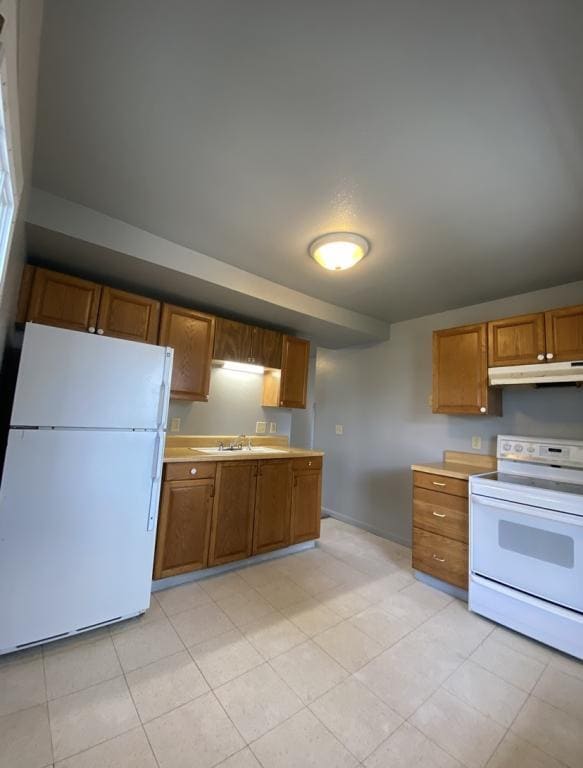 property at 415 W 4th St