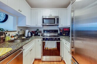 120 W Concord St, Unit 2 in Boston, MA - Building Photo - Building Photo