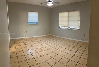 9463 SW 174th St in Palmetto Bay, FL - Building Photo - Building Photo