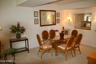 35 Apple Dr in Spring Lake, NJ - Building Photo - Building Photo