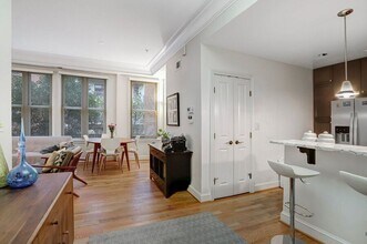 1323 Clifton St NW in Washington, DC - Building Photo - Building Photo