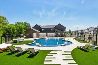 Townhomes at Princeton Meadows in Princeton, TX - Foto de edificio - Building Photo