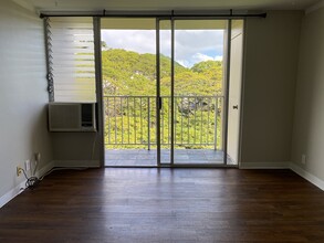 1720 Huna St, Unit 503 in Honolulu, HI - Foto de edificio - Building Photo