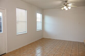 15931 Winston Point Ln in Houston, TX - Building Photo - Building Photo