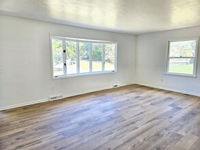 1204 Applecroft Ave in Portage, MI - Building Photo - Building Photo