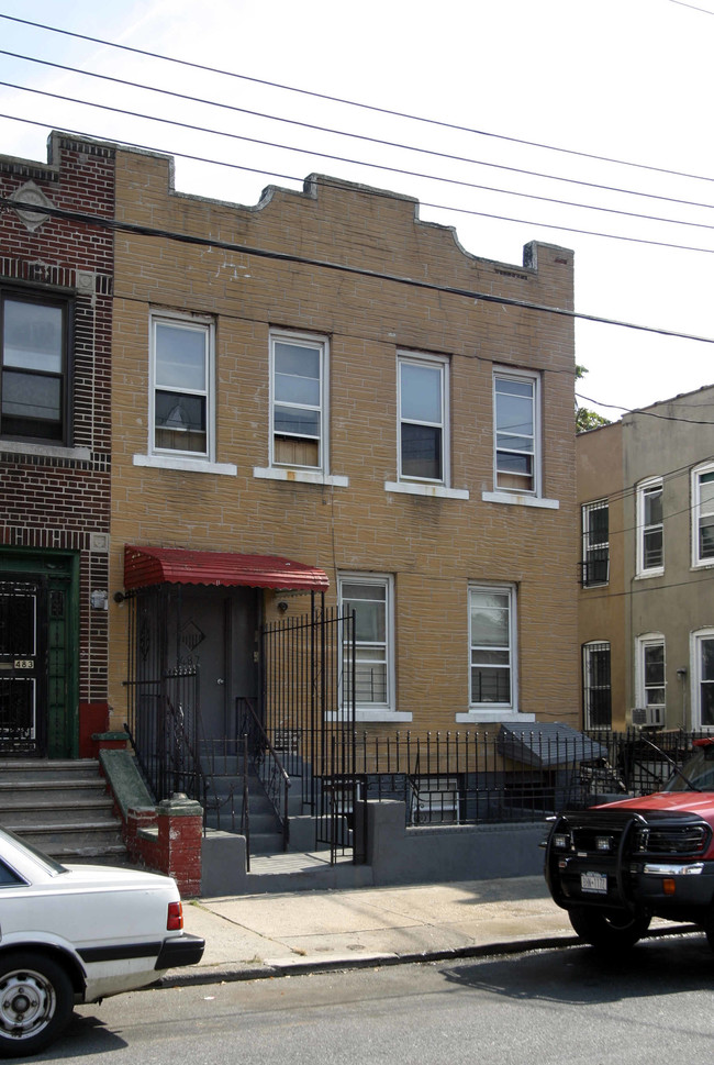 487 Berriman St in Brooklyn, NY - Building Photo - Building Photo