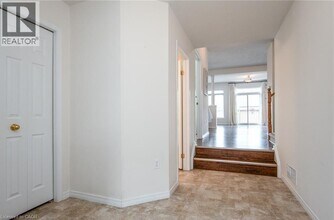 570 Woolgrass Ave in Waterloo, ON - Building Photo - Building Photo