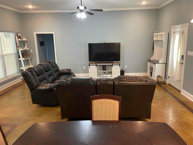 42165 Egret Rd in Ponchatoula, LA - Foto de edificio - Building Photo