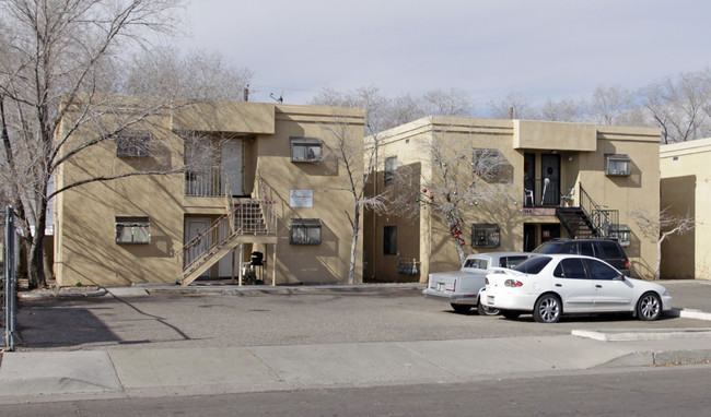 105-117 General Arnold St NE in Albuquerque, NM - Building Photo - Building Photo