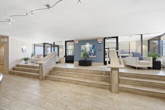 2700 Atlantic Ave in Longport, NJ - Foto de edificio - Building Photo