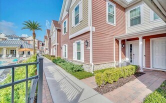 2643 Sunrise Shores Dr in Kissimmee, FL - Building Photo