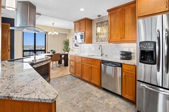 168 6th St E in St. Paul, MN - Building Photo - Building Photo