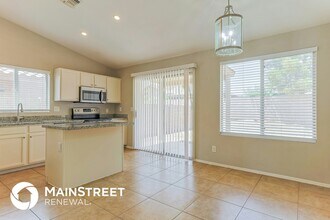 10736 E El Moro Ave in Mesa, AZ - Building Photo - Building Photo
