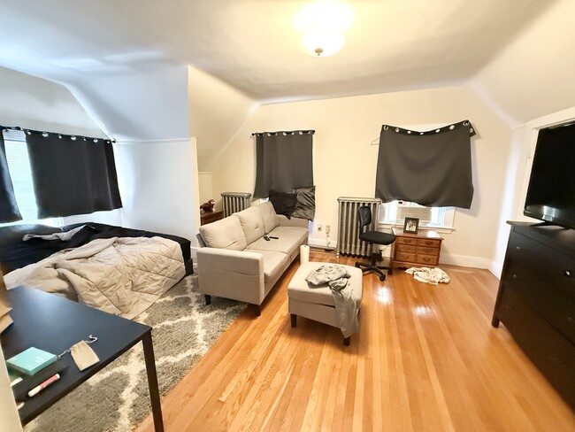 35 Parsons St, Unit 2 in Boston, MA - Building Photo - Building Photo