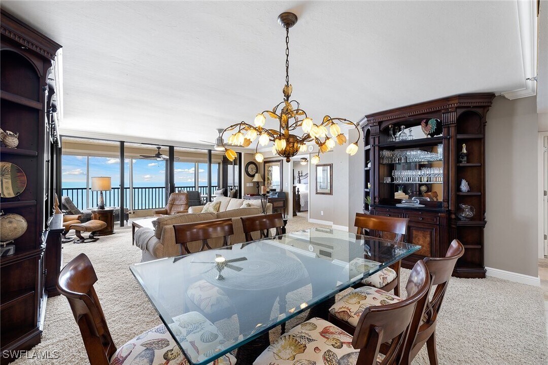 100 N Collier Blvd in Marco Island, FL - Building Photo