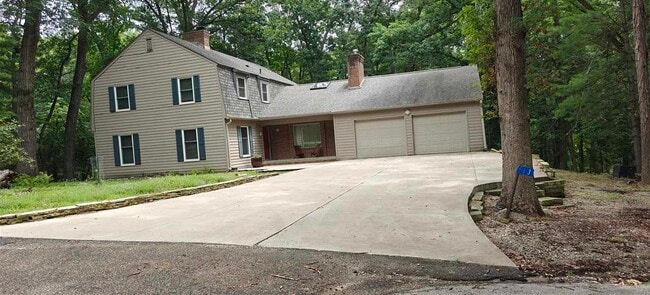 property at 13 The Woods NE