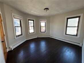 49 Lynch St in Providence, RI - Building Photo - Building Photo