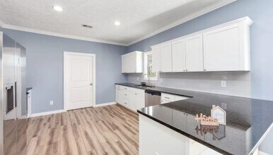 177 Charles Latham Dr in Jackson, TN - Building Photo - Building Photo