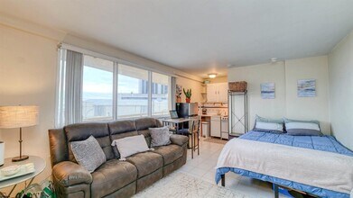 108 S Montpelier Ave in Atlantic City, NJ - Building Photo - Building Photo