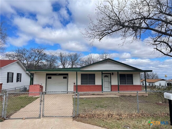 property at 1005 Phil Ave