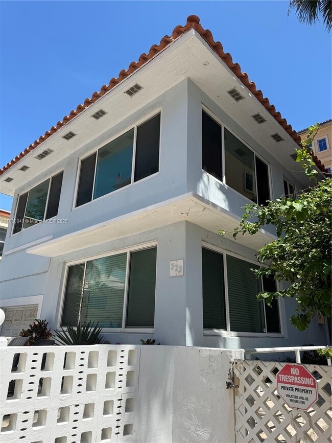 property at 323 New Mexico St