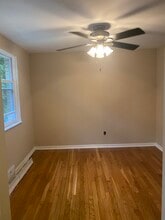 933 Cedarwood Dr in Pittsburgh, PA - Building Photo - Building Photo