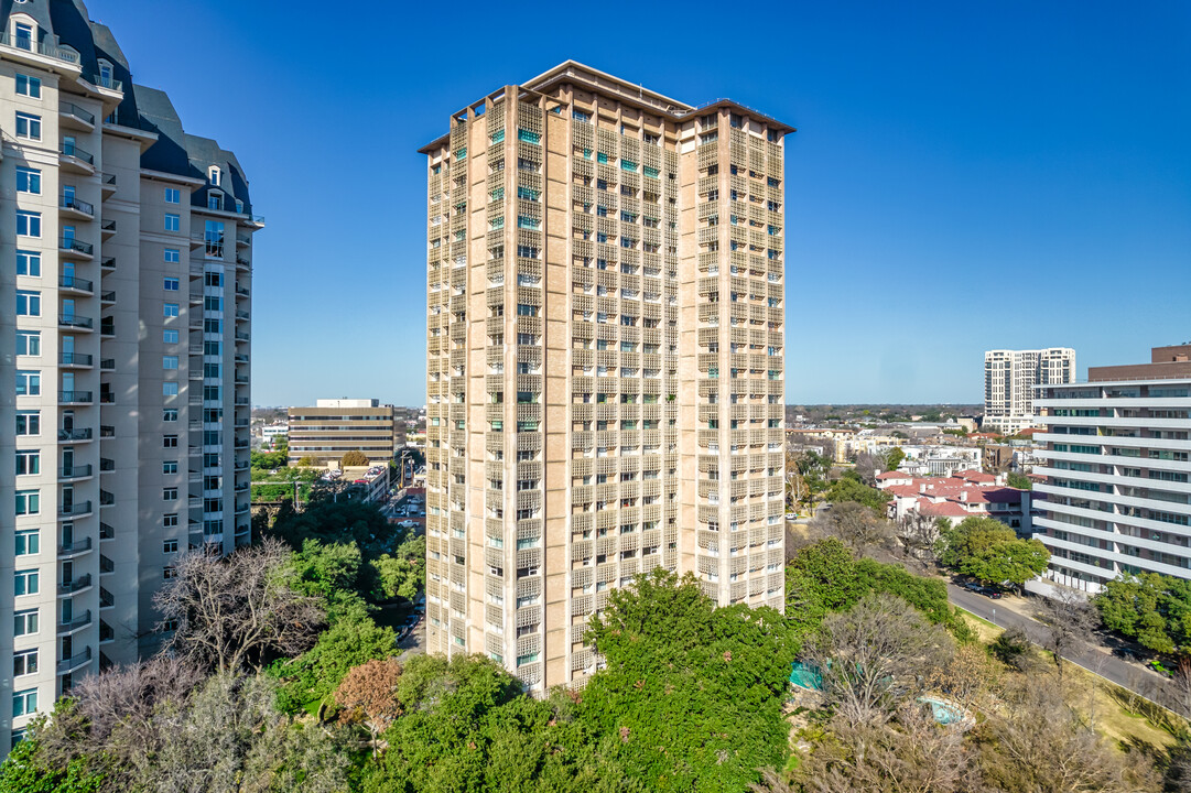 3525 Turtle Creek Blvd in Dallas, TX - Foto de edificio