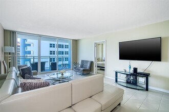 2030 S Ocean Dr in Hallandale Beach, FL - Building Photo - Building Photo