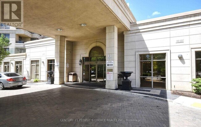 710 Humberwood Blvd in Toronto, ON - Building Photo - Building Photo