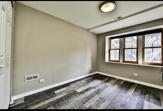 3516 W Belden Ave in Chicago, IL - Building Photo - Building Photo