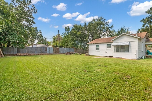 property at 848 1/2 Fisher St