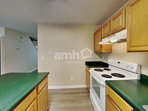 11 Glenpark Ct in Amelia, OH - Foto de edificio - Building Photo