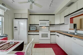 3305 Aruba Way in Coconut Creek, FL - Building Photo - Building Photo