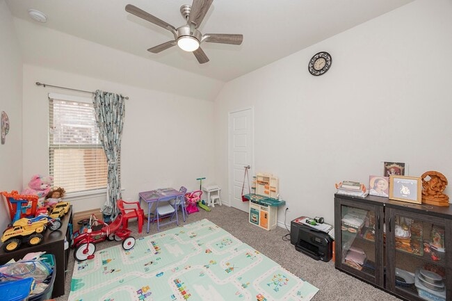 3229 Trails End Rd in Cross Roads, TX - Building Photo - Building Photo