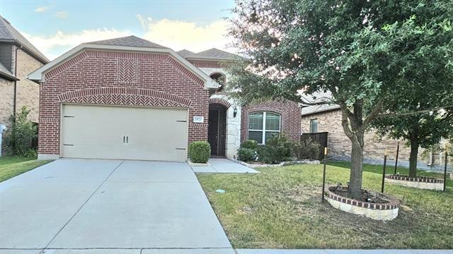 1021 Pampa Dr in Plano, TX - Building Photo