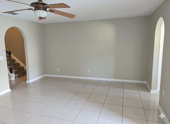 4630 Ashburn Square Dr in Tampa, FL - Building Photo - Building Photo