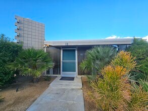 37800 Da Vall Dr in Rancho Mirage, CA - Building Photo - Building Photo
