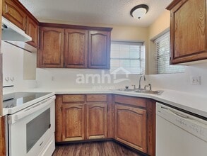 7312 Glen Dr in Watauga, TX - Building Photo - Building Photo