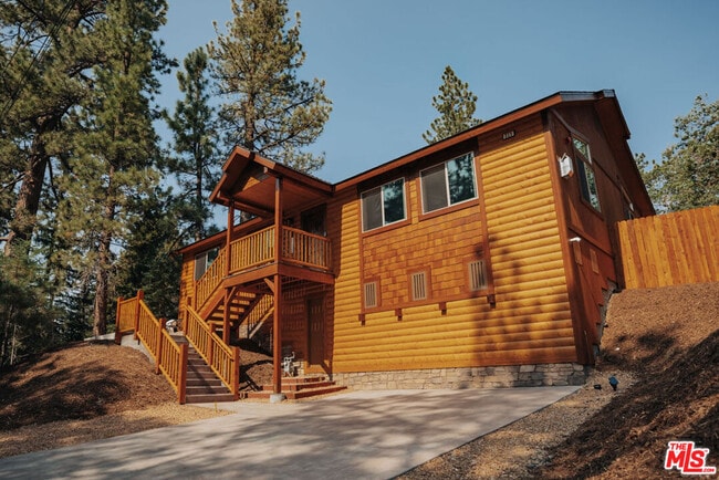 315 Northern Cross Dr in Big Bear Lake, CA - Building Photo - Building Photo