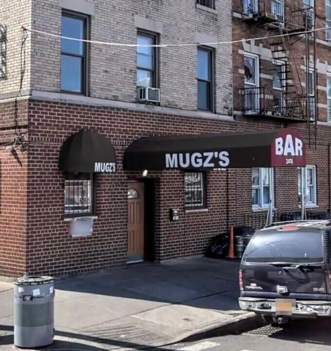 2476 Arthur Ave in Bronx, NY - Building Photo