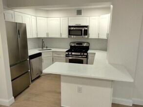 415 Bloomfield St in Hoboken, NJ - Building Photo - Building Photo