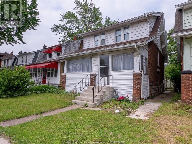 357 Josephine Ave in Windsor, ON - Building Photo - Building Photo