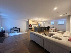 4840 S Dorchester Ave in Chicago, IL - Building Photo - Building Photo